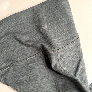 Align High-Rise Pant 25” | Size: 6 | Color: Green